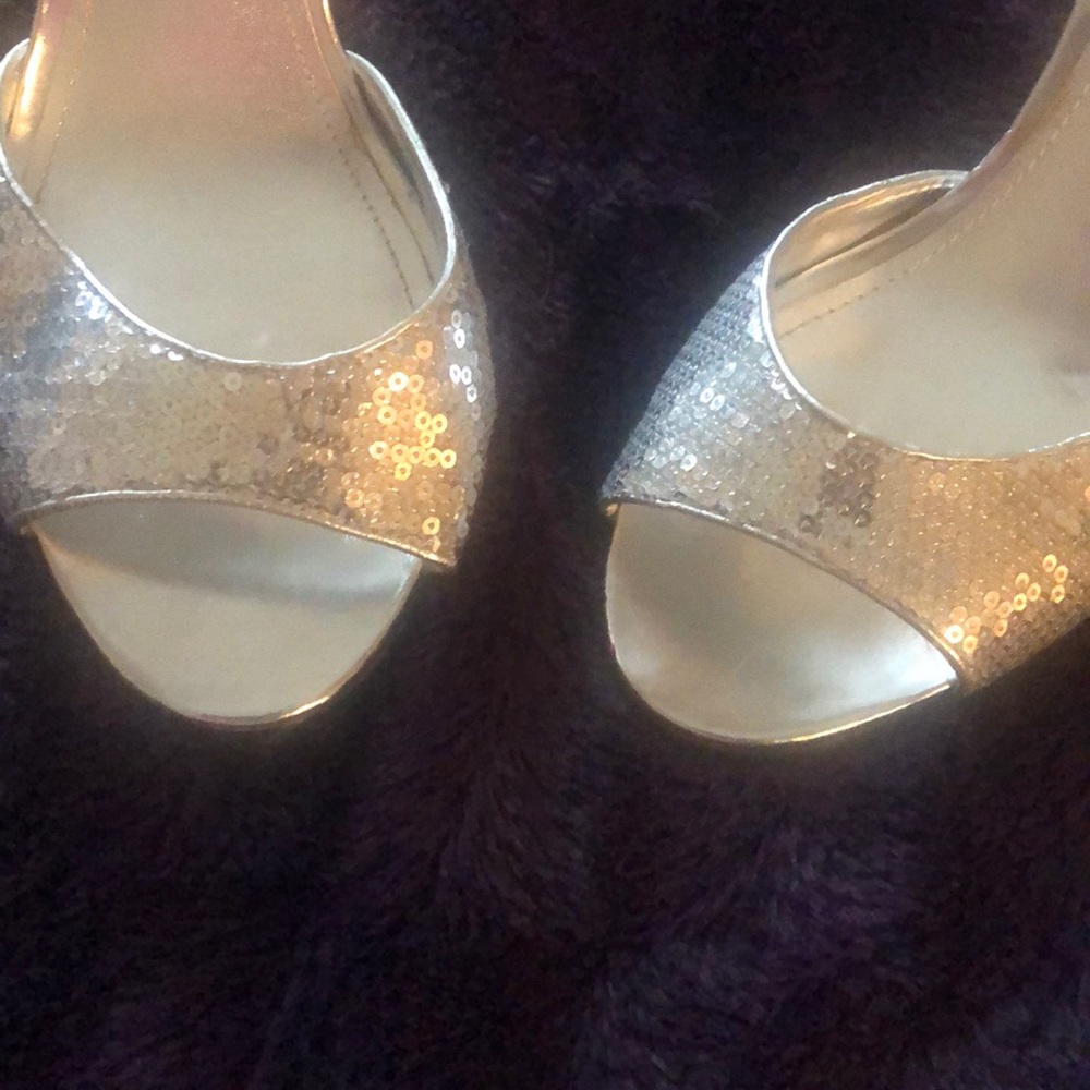 Aldo sequin heels. - Picture 2 of 5